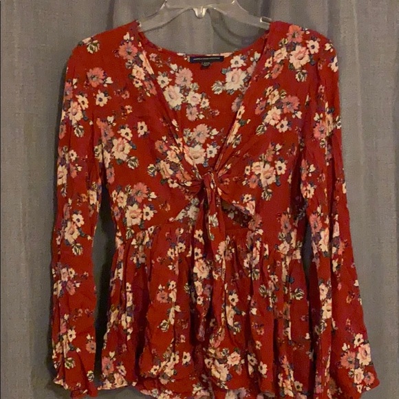 American Eagle Outfitters Tops - american eagle long sleeve shirt with KEY HOLE